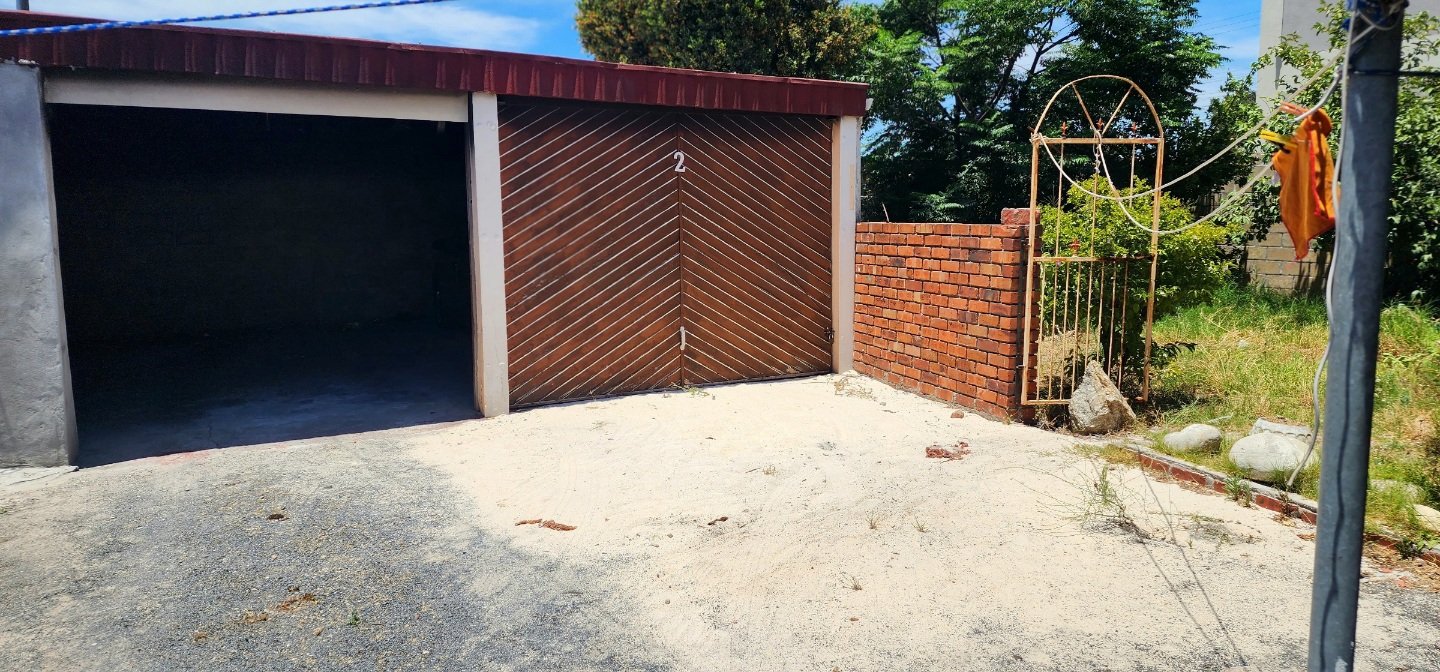 3 Bedroom Property for Sale in Goodwood Central Western Cape